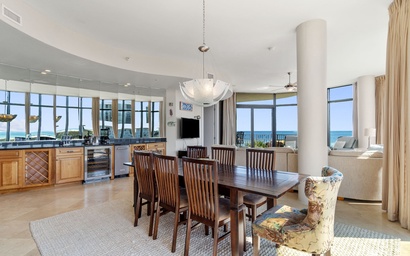 Capri 202 + FREE Seasonal Beach Service 5