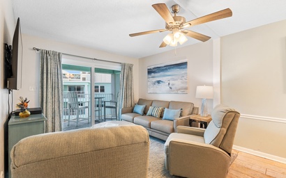 Harbor House B12 - My Blue Heron 2