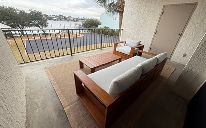 Shipwatch Riverside E204 2