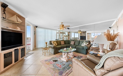 SeaSpray Riverside 611 5