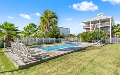 When Pigs Fly Up Beach House 5