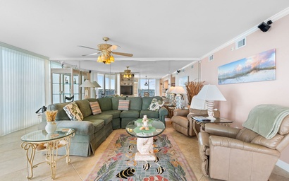 SeaSpray Riverside 611 6