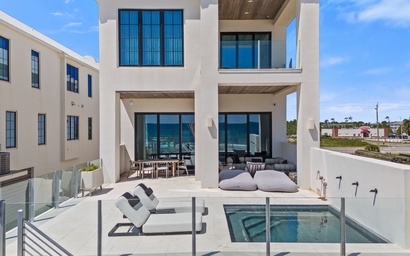 Casa Playa at Eleanor Beach