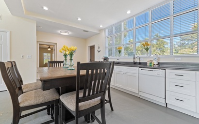 Bella Villa Loft Suite 6