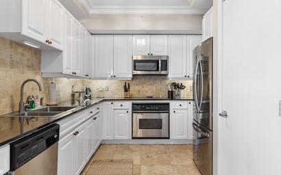 Beach Colony East 16B-Penthouse 8