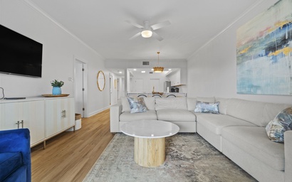 Shipwatch Riverside E104 7