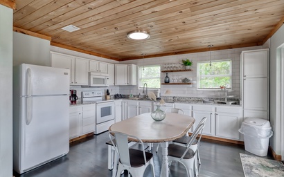 Whitesands Beach House 9