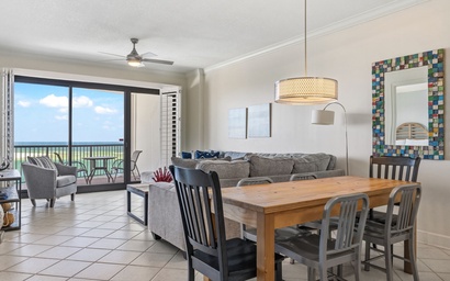 Grand Pointe 702 6