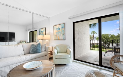 Shipwatch Riverside E204 4