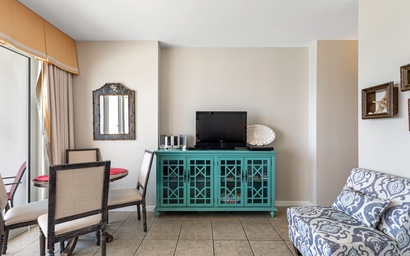 Windemere 904 Pool Side Cabana Included! 7