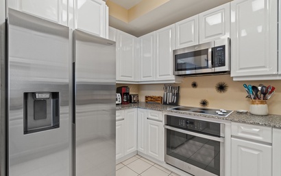 Beach Colony Tower Penthouse 17C 10