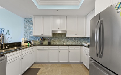 Indigo East 2002 with Private Poolside Cabana! 10