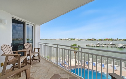 SeaSpray Riverside 312 2