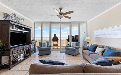 Colonnades 302 2