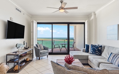 Grand Pointe 702 2