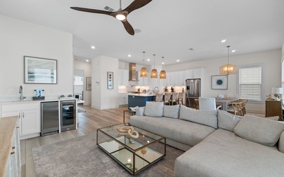 Yacht Harbor House 2
