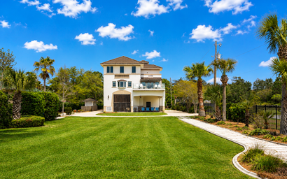 Bella Villa Waterfront Suite 4