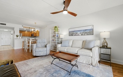 Ocean Breeze West 705 9