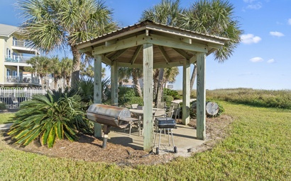 Courageous Beach House Suite D 6