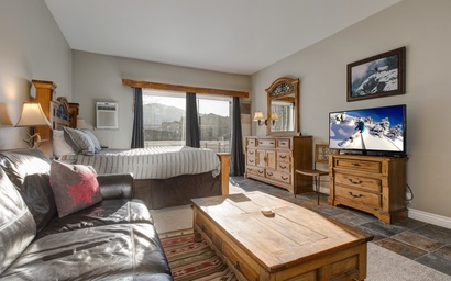 Prospector Lodge 612 4