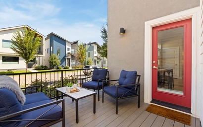 427 Osiander Street* 5