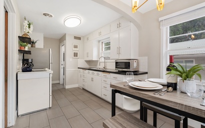 622 W. Laurel St. - Group