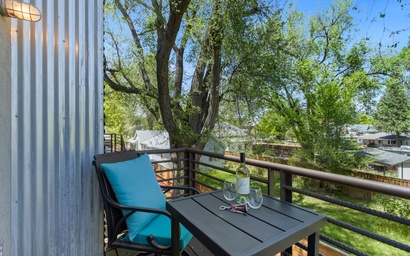 426 N. Loomis Ave. 4