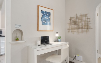 622 W. Laurel St. - Group 4