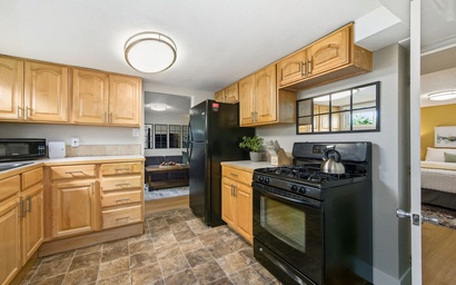 1944 7th Ave. - Lower 4