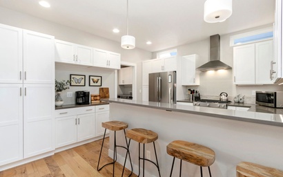 427 Osiander Street* 2