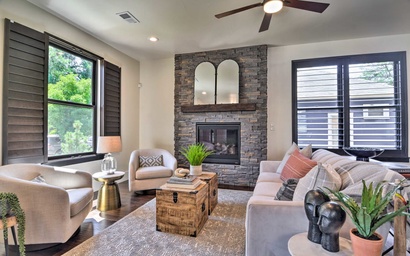 327 N. Loomis Ave* 3