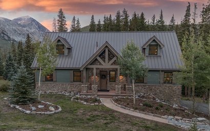 Featured Property Starlit Pines Lodge