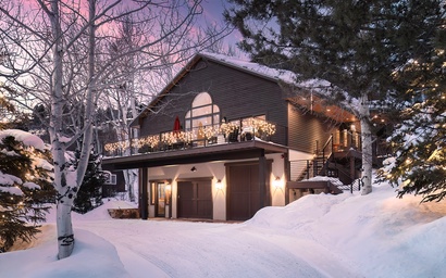 Featured Property Creekside Chalet