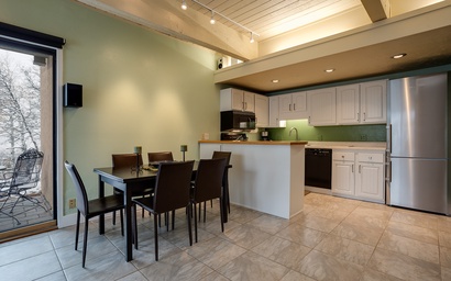 CB111 - Storm Meadows Club B Condominiums 5