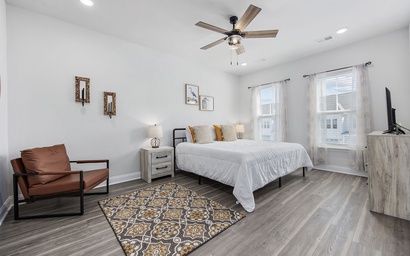 Birdie Bungalow- Games, Beach Gear, Sleeps 10 2