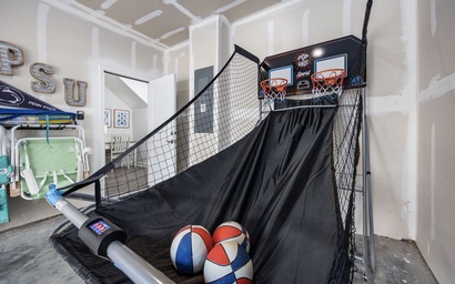 Birdie Bungalow- Games, Beach Gear, Sleeps 10 3