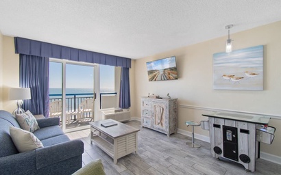 Coastal Getaway | Ocean Views, Retro Game & Pools