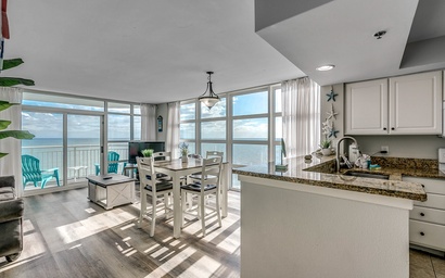 Carolinian Beach Resort 1733 7