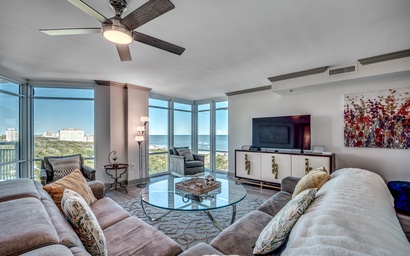 Horizon at 77th - Unit 812 4