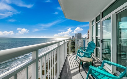 Carolinian Beach Resort 1633