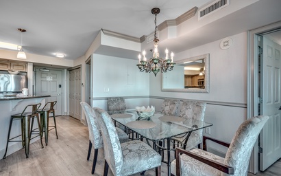 Horizon at 77th - Unit 812 10