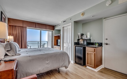 Bay View Resort 1004/1005 10