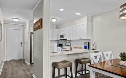 Mariners Cove A-211 10