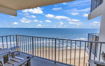 Royal Garden Resort 910 2