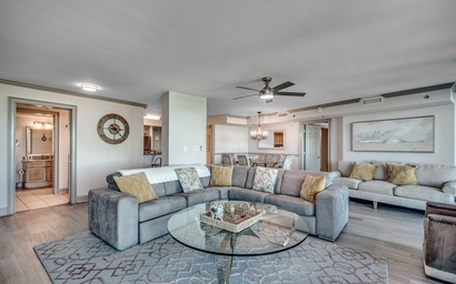 Horizon at 77th - Unit 812 8