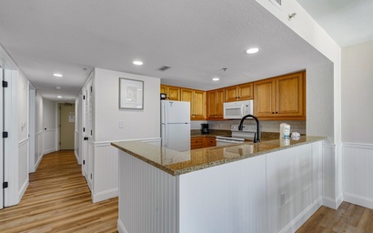 Ocean Reef Resort 818 7