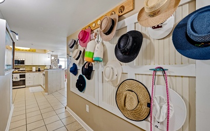 Crescent Key 610: 