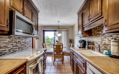 HarborSide Unit 206 10