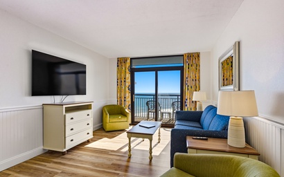 Ocean Reef Resort 818 2