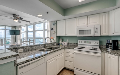 Carolinian Beach Resort 1633 5